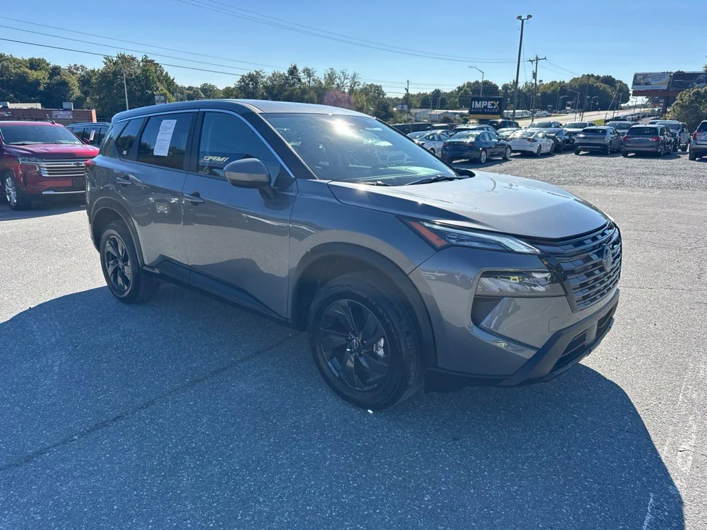 Used 2026 Gray Nissan SV image 7