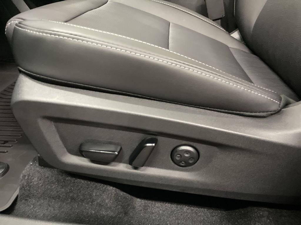 New 2026 Blue Nissan Platinum image 12