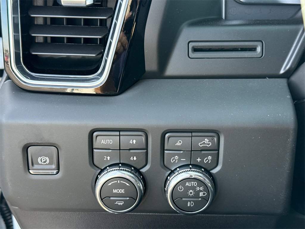 2026 GMC SIERRA - Image 18