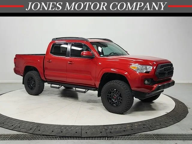 2019 Toyota Tacoma SR