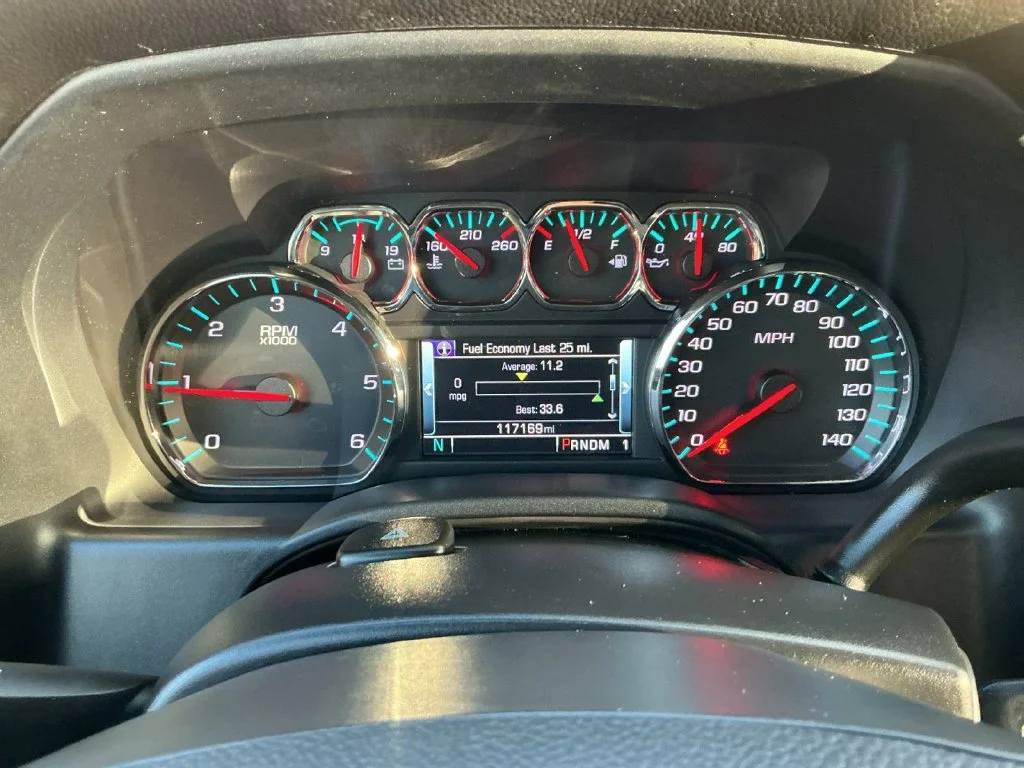 Used 2016 SUMMIT WHITE Chevrolet LT image 19