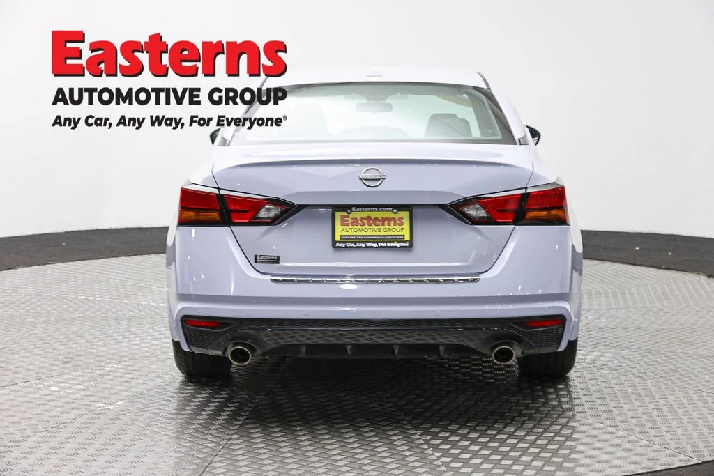 Used 2023 Gray Nissan 2.5 SR image 6