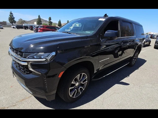 2023 Chevrolet Suburban LS