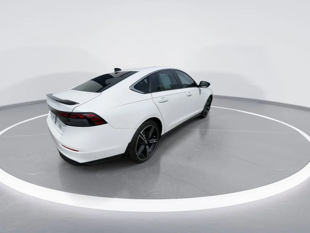 Used 2025 White Honda Sport image 8