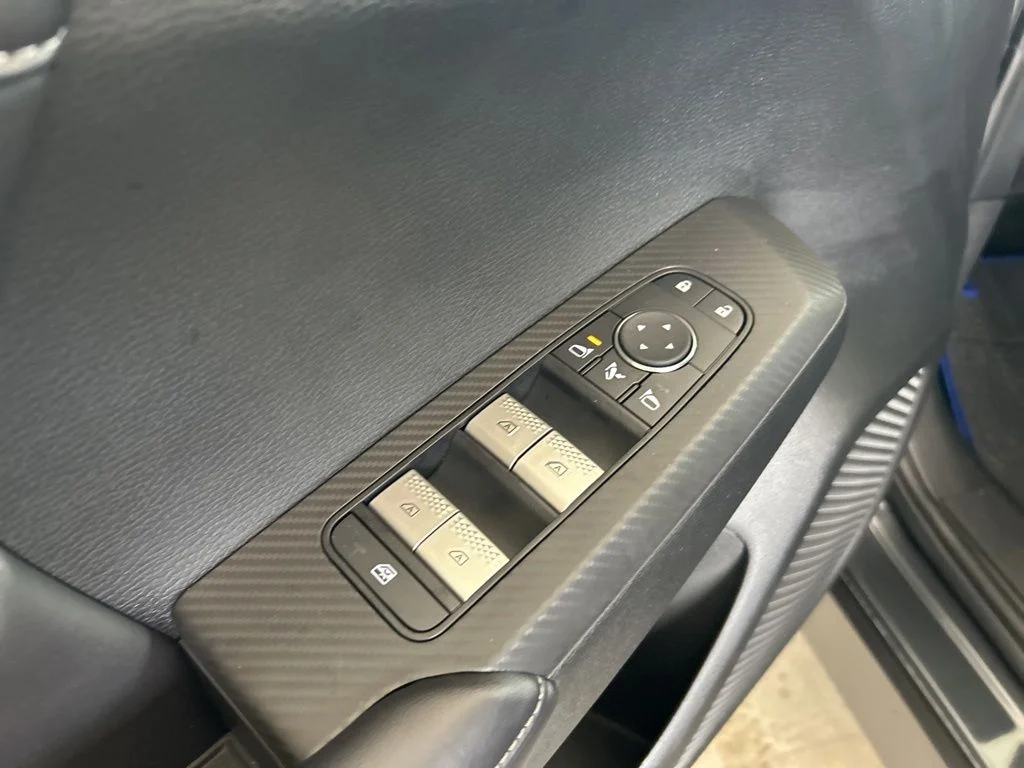 2025 Mitsubishi Outlander Plug-in Hybrid SEL Black Edition - Photo 44