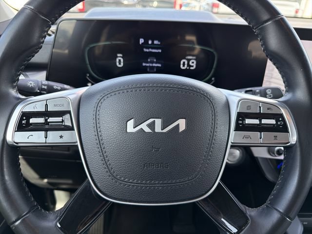 Used 2023 Gray Kia LX image 30