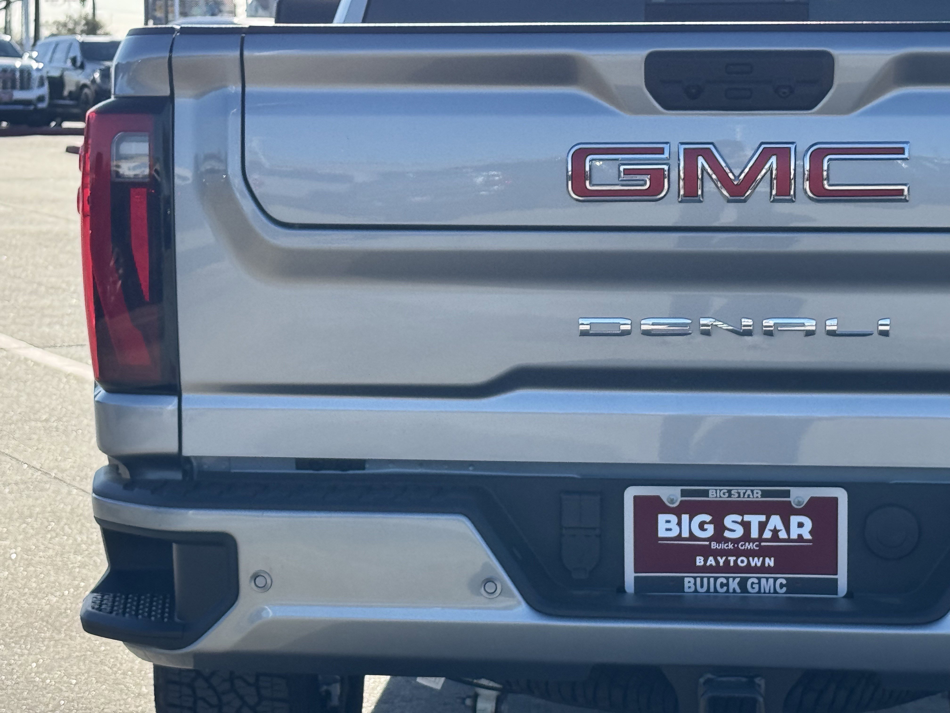 2026 GMC Sierra 2500HD Denali - Photo 10