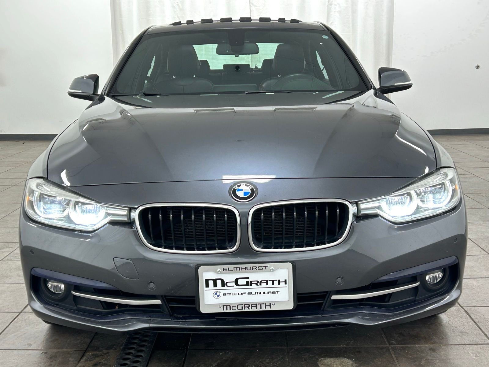 Used 2017 Mineral Gray Metallic BMW 330i xDrive image 7