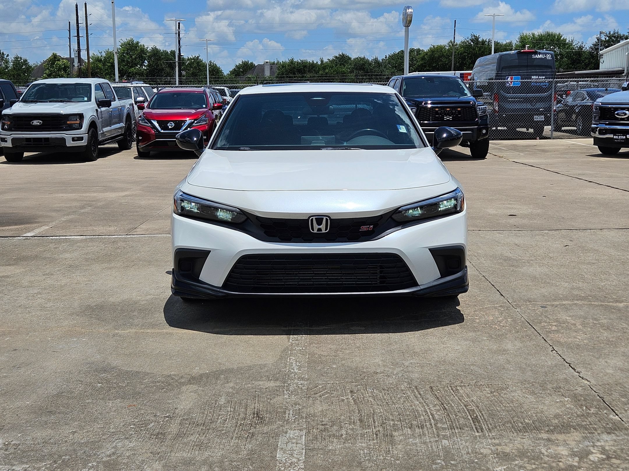 Used 2023 Platinum White Pearl Honda Si image 8