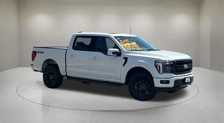 New 2026 Star White Metallic Tri-Coat Ford Lariat® image 1