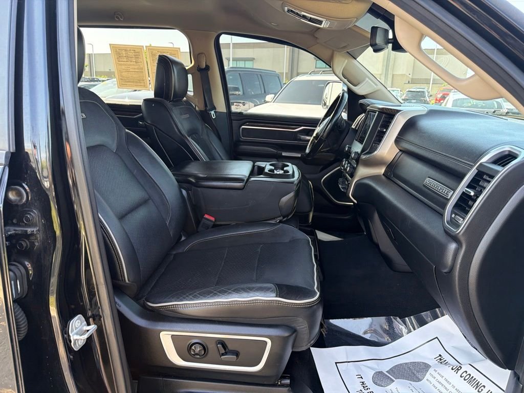 Used 2019 Black Ram Laramie image 16