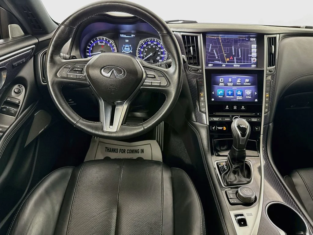 Used 2017 Gray INFINITI Red Sport 400 image 26