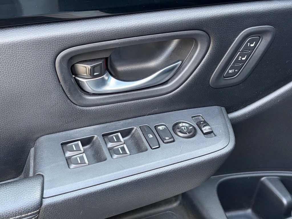 2023 Honda Pilot Touring - Photo 21