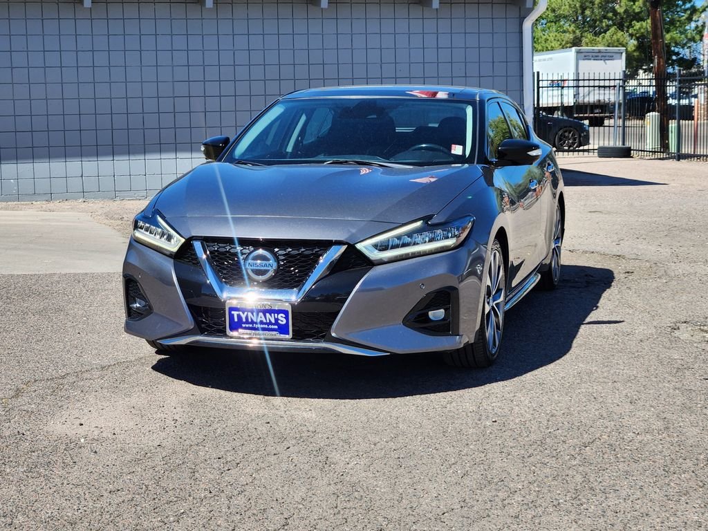 Certified Used 2022 Gray Nissan Platinum image 3