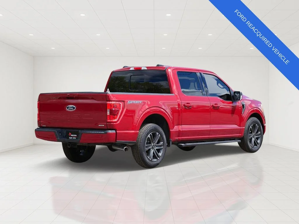 Used 2022 Red Ford XLT image 3