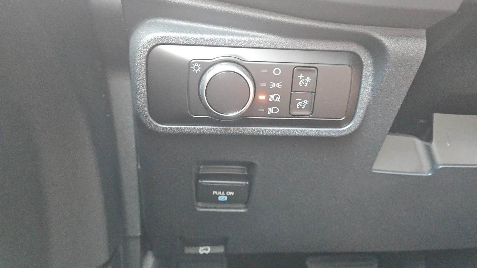 New 2026 Desert Sand Ford Base 4WD image 14