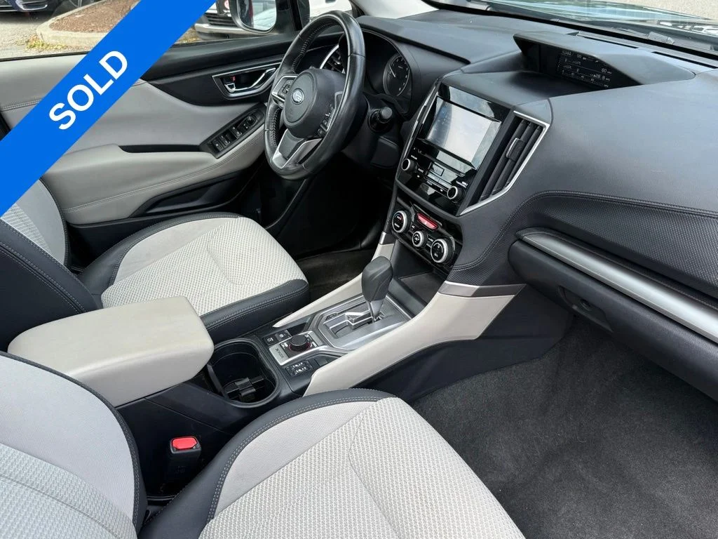 Used 2023 Green Subaru Premium image 31