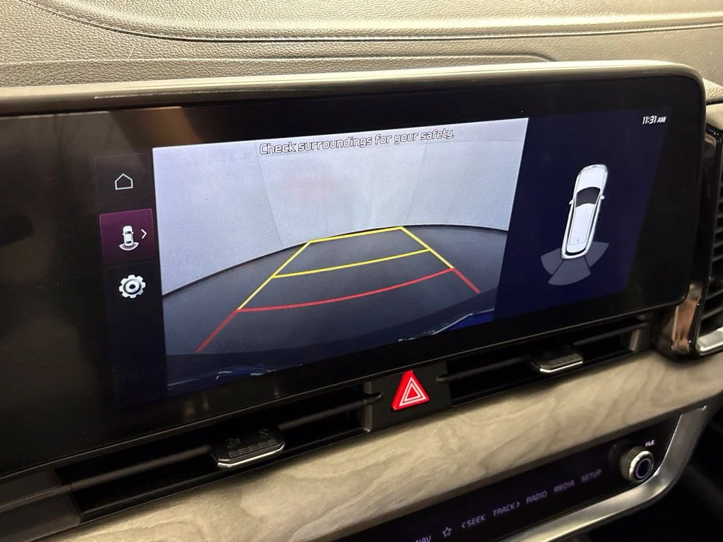 Used 2023 Green Kia X-Line image 37