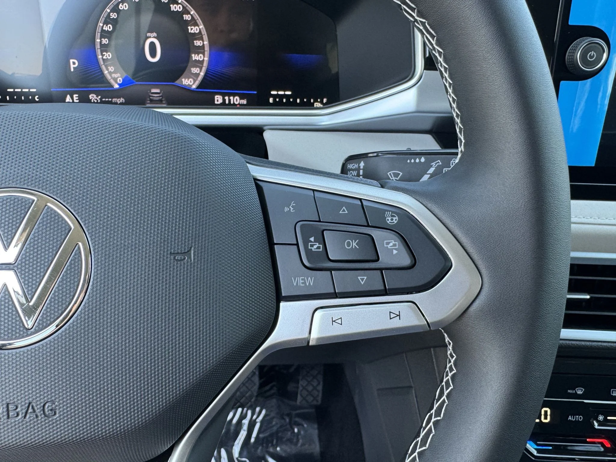 New 2026 Monterey Blue Pearl Volkswagen SE image 19