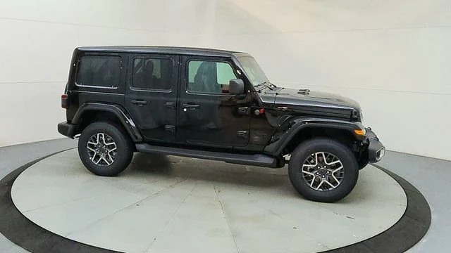 New 2026 Black Clear-Coat Exterior Paint Jeep Sahara image 13