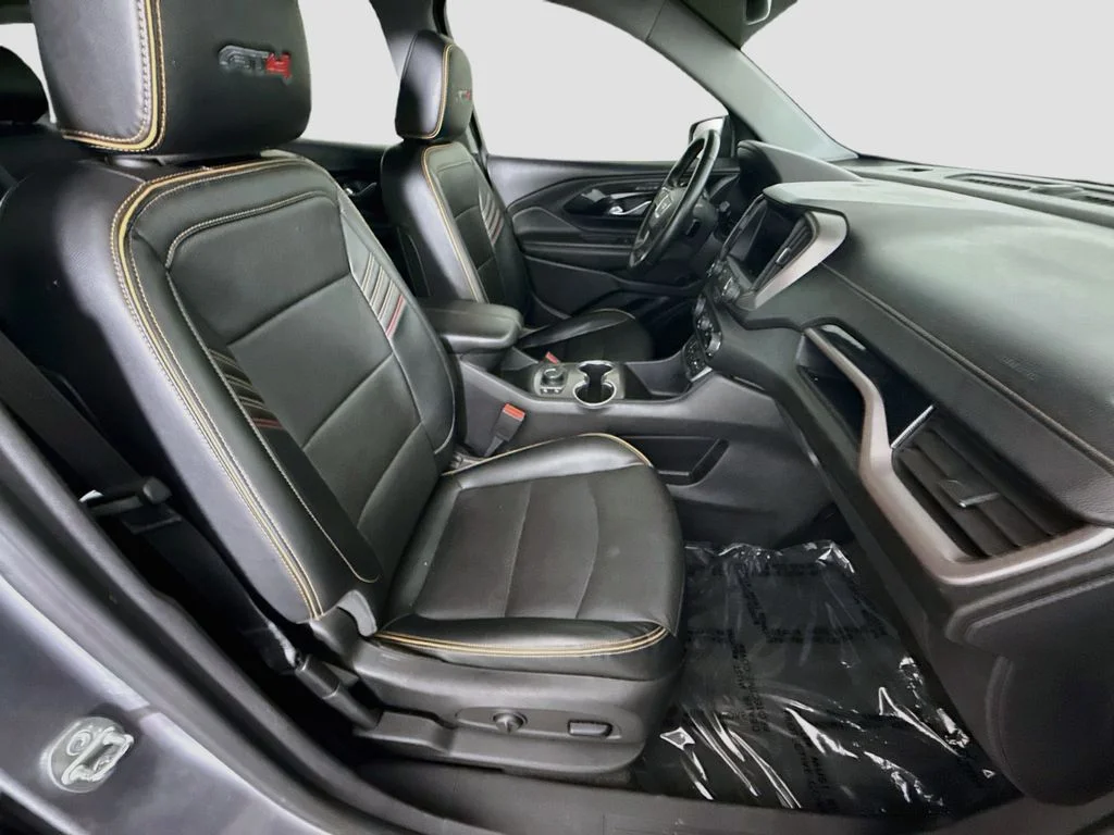 Used 2023 Silver GMC AT4 image 26