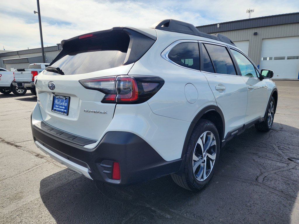 Used 2021 Crystal White Pearl Subaru Limited image 5