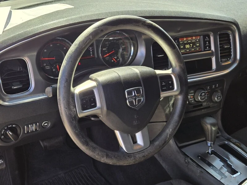 Used 2014 Gray Dodge SE image 16
