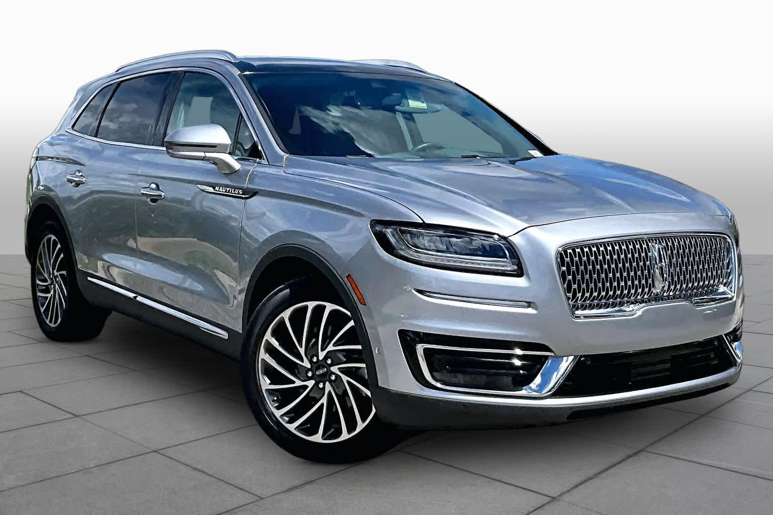 Used 2020 Silver Radiance Lincoln Reserve image 3