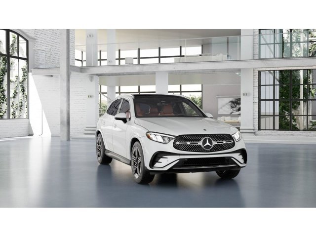New 2027 MANUFAKTUR Moonlight White Metallic Mercedes-Benz GLC 300 image 9