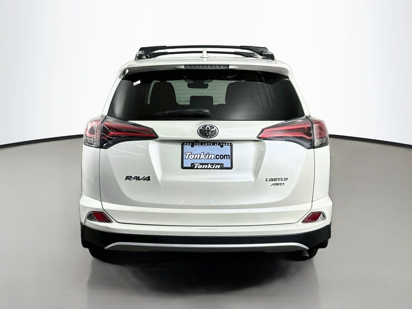 Used 2016 Blizzard Pearl Toyota Limited image 6