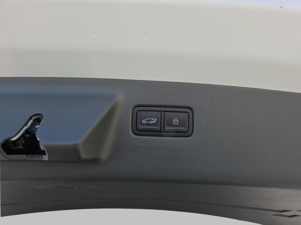 New 2026 Serenity White Hyundai SE image 23
