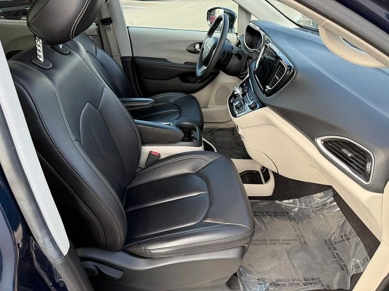 Used 2024 BLUE Chrysler Touring L FWD image 12