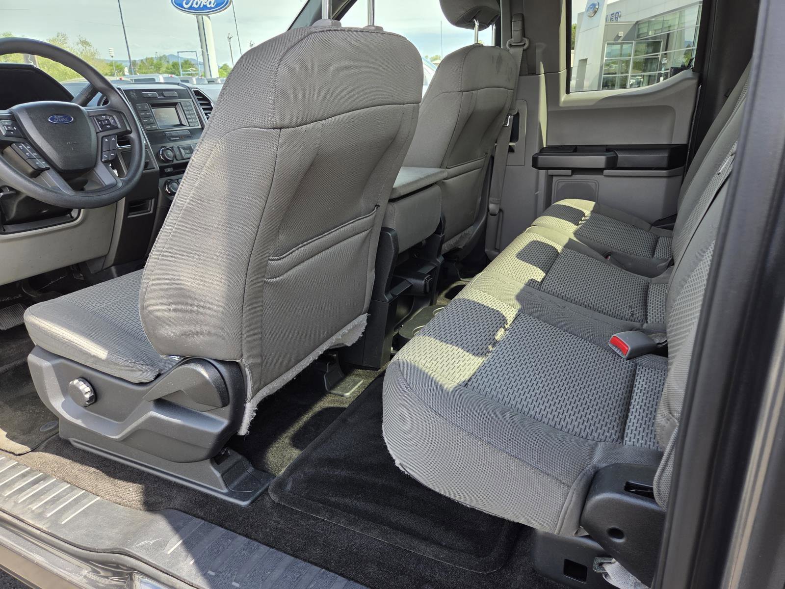 Used 2015  Ford  image 14