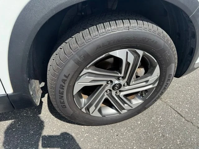 Used 2022 Gray Hyundai SEL image 11