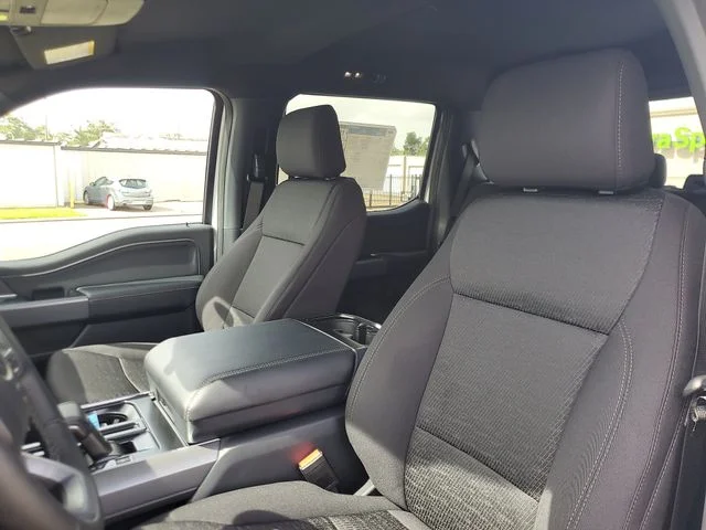 New 2026 Oxford White Ford XLT image 15