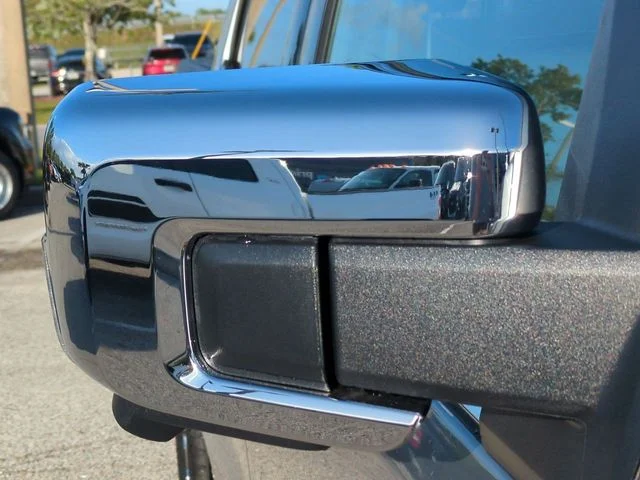 New 2026 Iconic Silver Metallic Ford Lariat® image 12