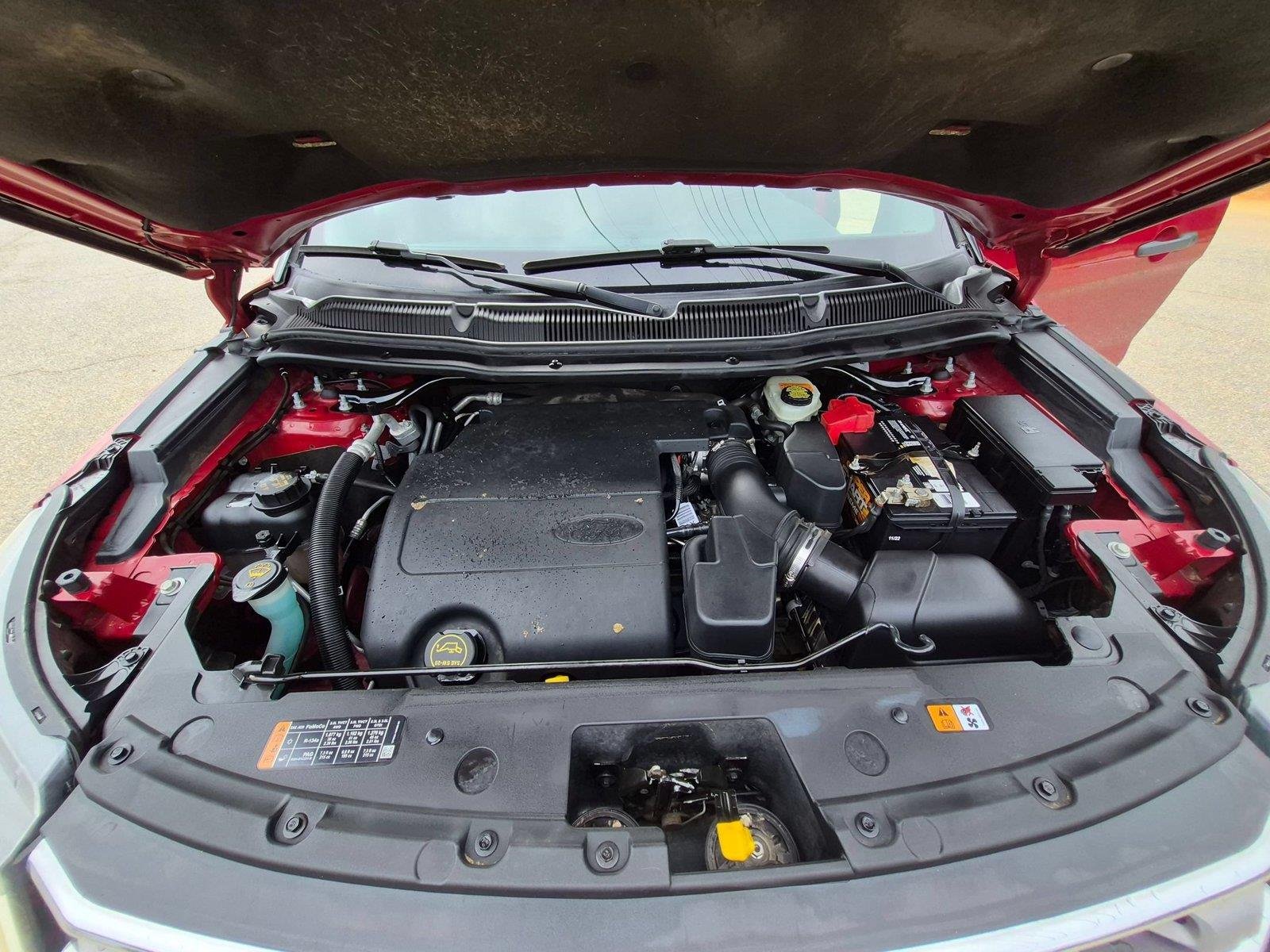Used 2016 Ruby Red Metallic Tinted Clearcoat Ford Base image 34