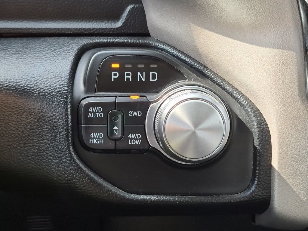 Used 2021 Diamond Black Crystal Pearlcoat Ram Laramie image 19