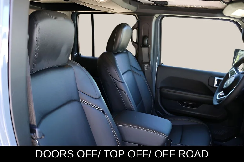 Used 2026 Gray Jeep Sahara image 19