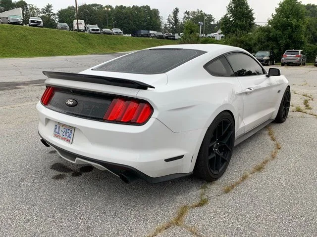 Used 2015 White Ford GT image 8