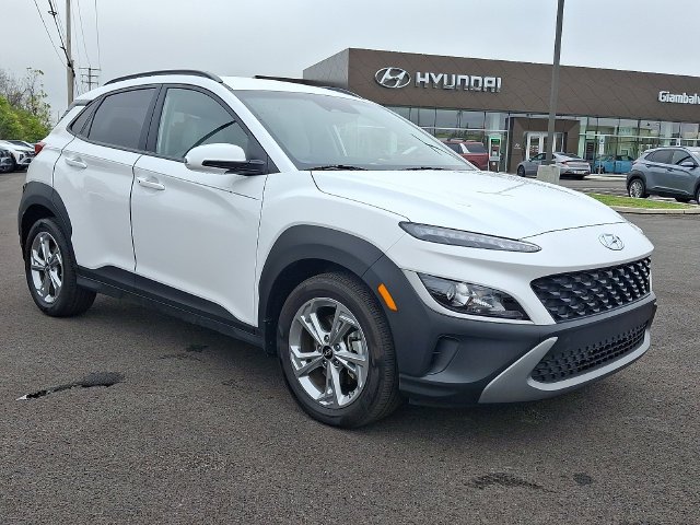 Certified Used 2023 White Hyundai SEL image 1