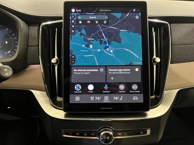 2026 Volvo XC90 Plus - Photo 16