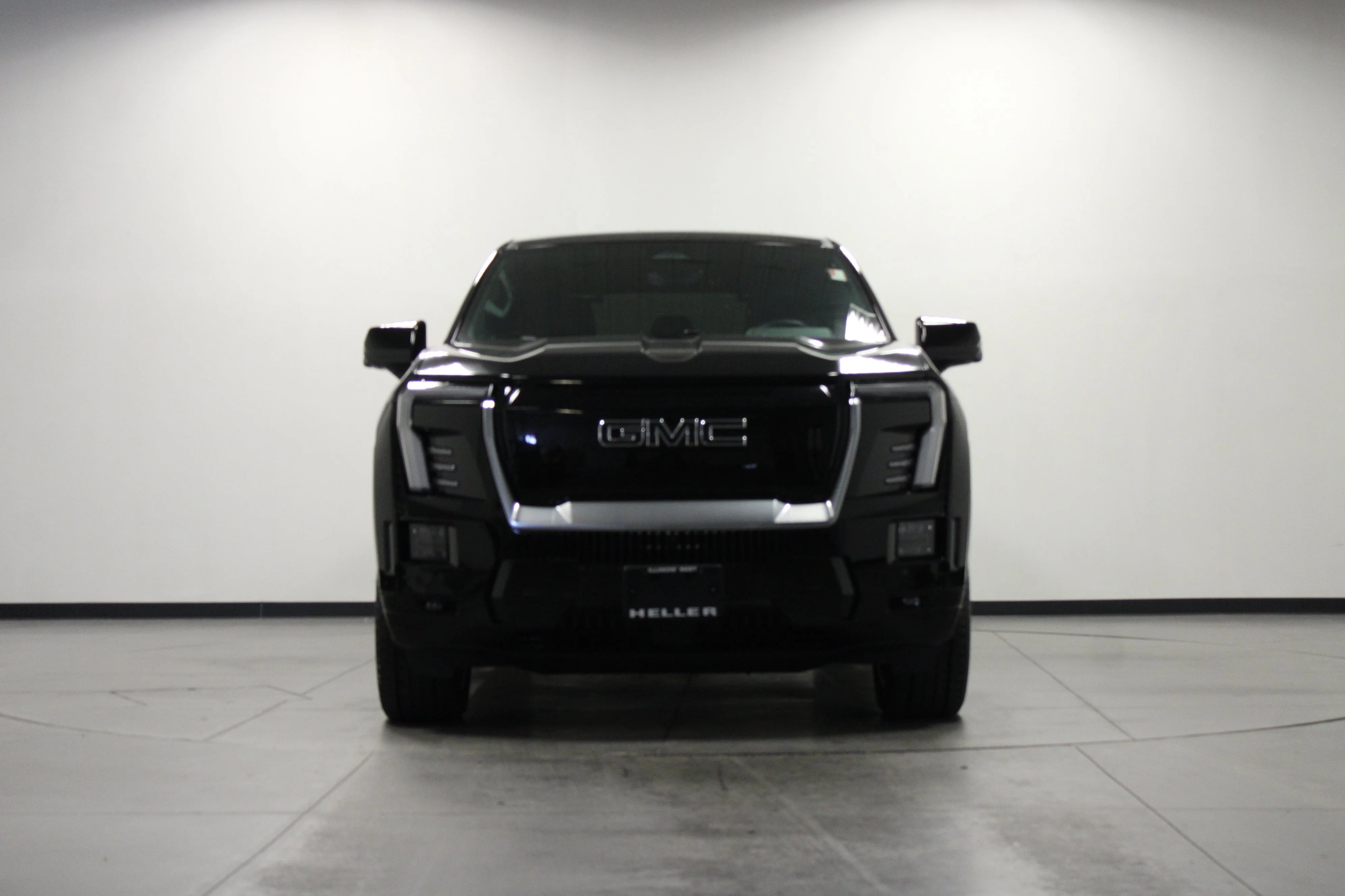 Used 2025 Onyx Black GMC Max Range Denali image 9