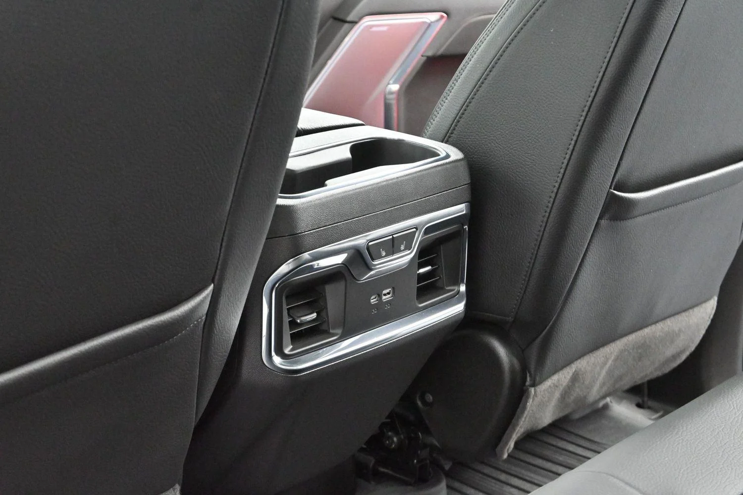 Used 2024 Volcanic Red Tintcoat GMC Denali image 31