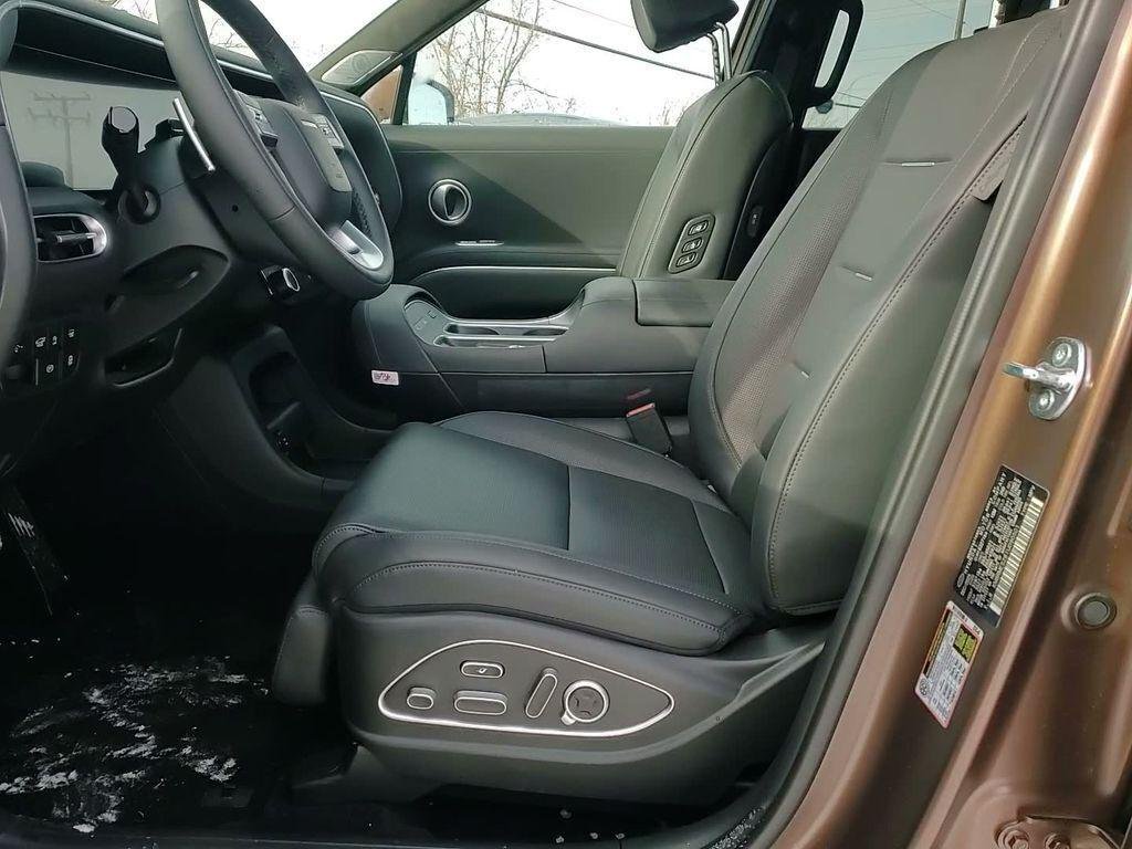 New 2026 Earthy Brass Matte Hyundai Calligraphy AWD image 13