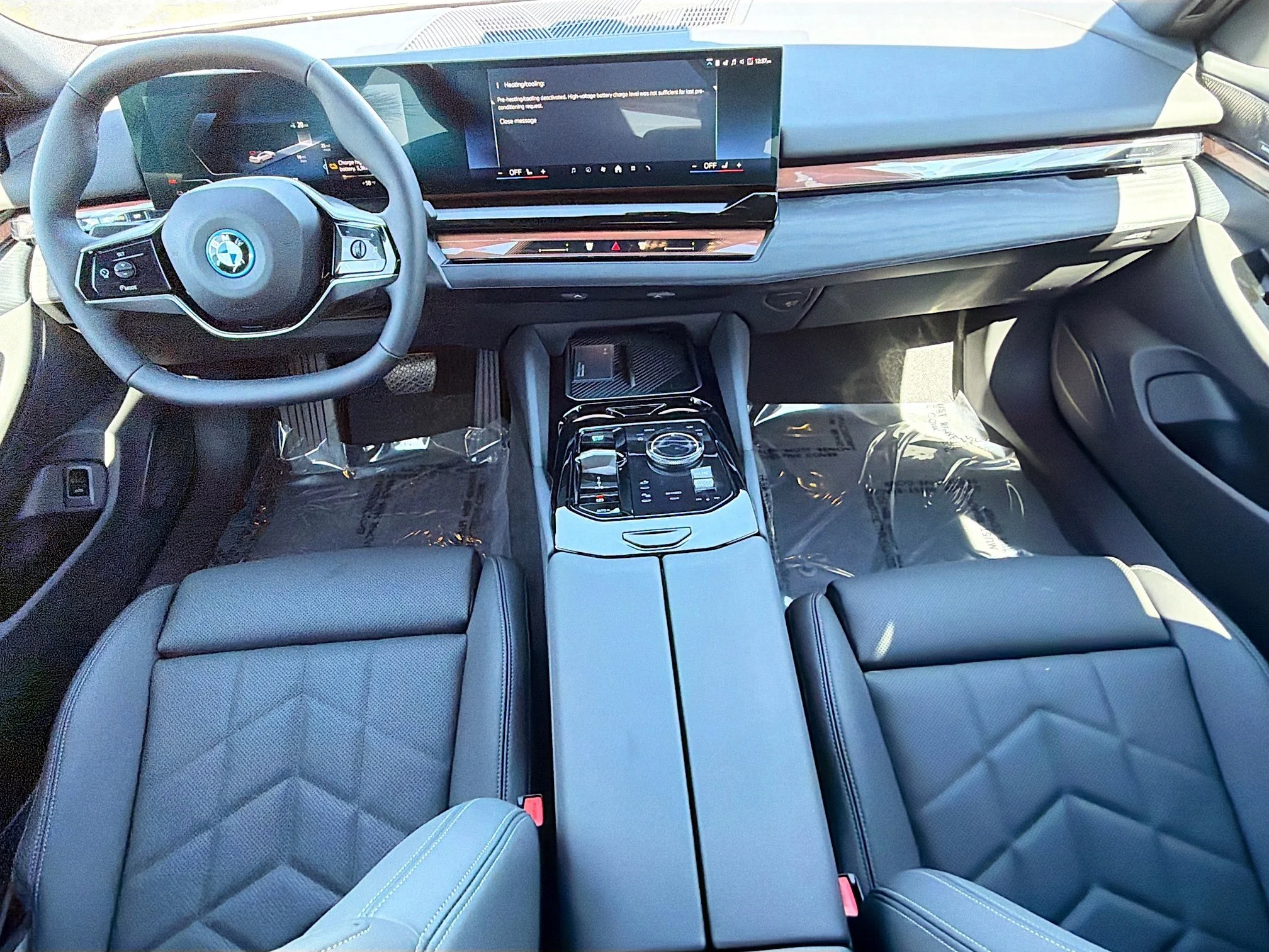 New 2026 Alpine White BMW eDrive40 image 16