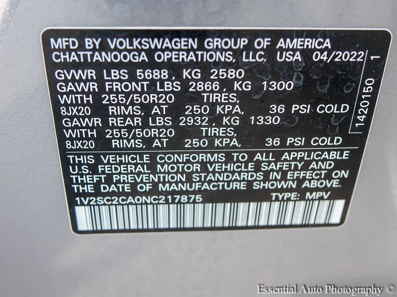 Used 2022 Pyrite Silver Metallic Volkswagen 2.0T SEL R-Line image 27