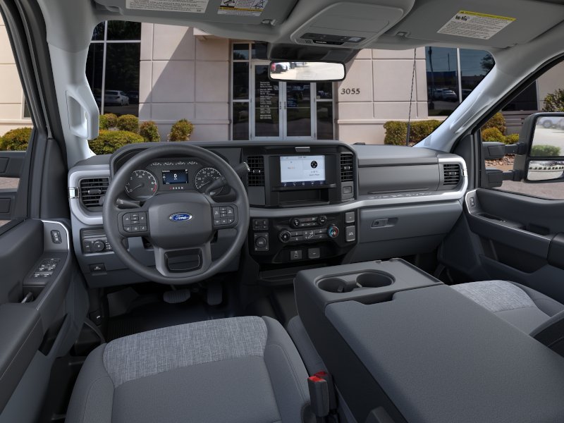 New 2026 Oxford White Ford XLT image 9