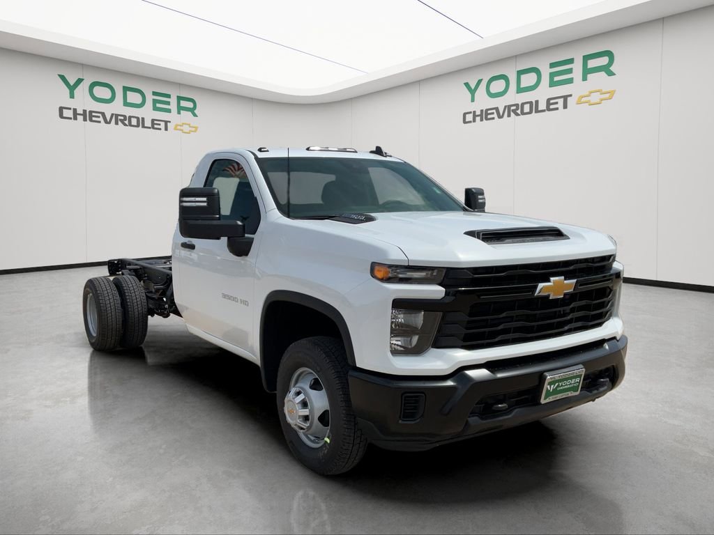 New 2026 Summit White Chevrolet Work Truck image 48