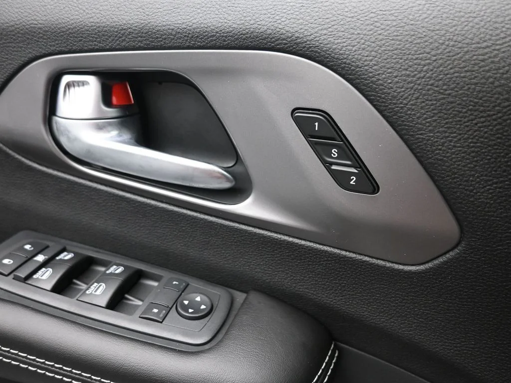 2026 Chrysler Pacifica Select - Photo 25